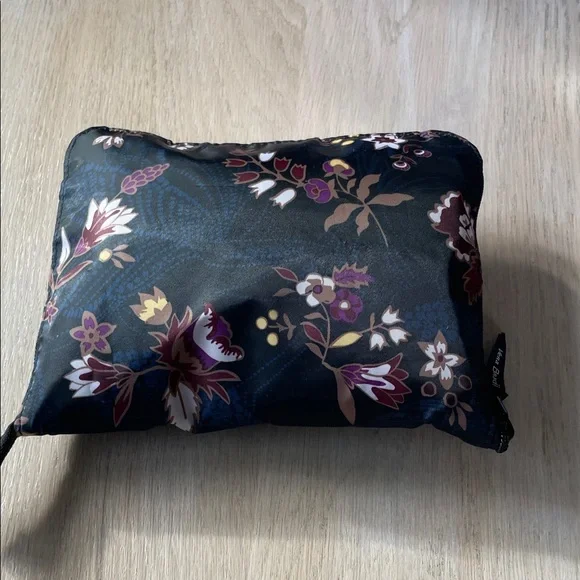 💙 Vera Bradley “Garden Dream” packable backpack - Picture 14 of 16